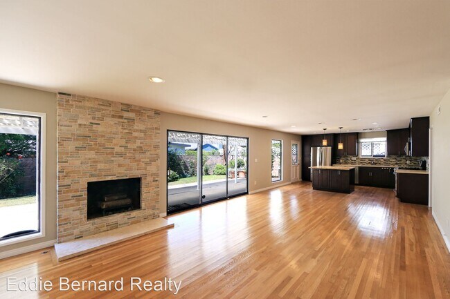Foto del edificio - 4 br, 3 bath House - 17217 Tiara St.