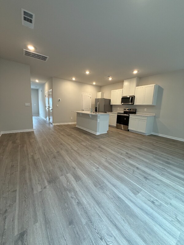 Building Photo - 209 Hazel Ln