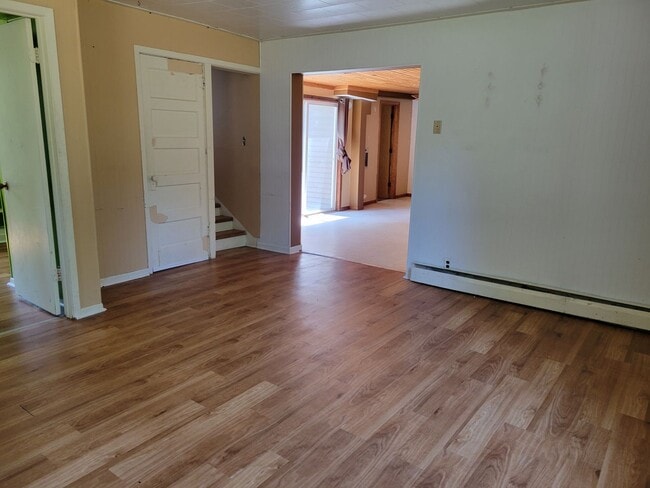 Building Photo - Single Family Home