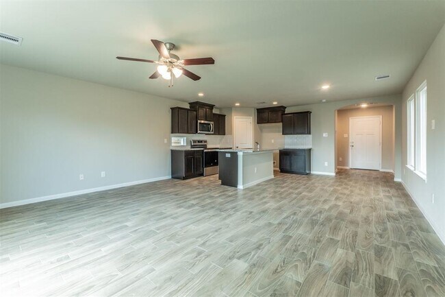 Building Photo - 8909 Judwin St