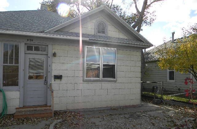 Primary Photo - 676 Ahsay Ave