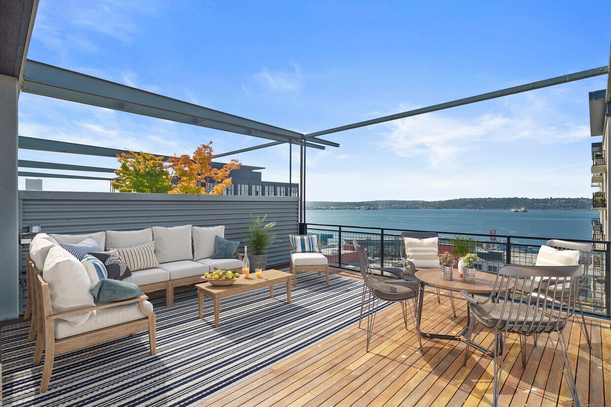 Deck - 80 Vine St