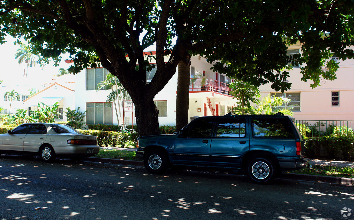 Foto del edificio - Candace Park Apartments