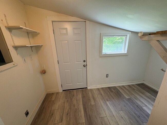 Building Photo - 269 Applebee Rd