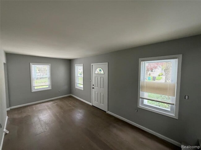 Building Photo - 21631 Colgate St