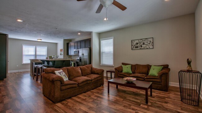 Foto del edificio - 1864 Belle Vue Way