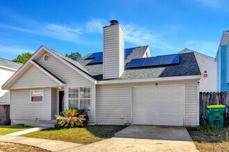 Building Photo - 9 Forest Breeze Ct