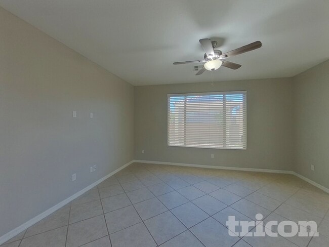 Foto del edificio - 10250 Copalito Dr