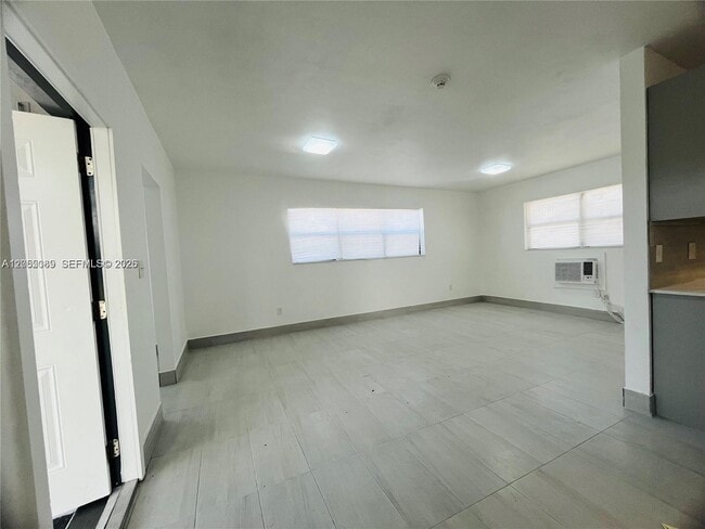 Foto del edificio - 13390 NE 6th Ave