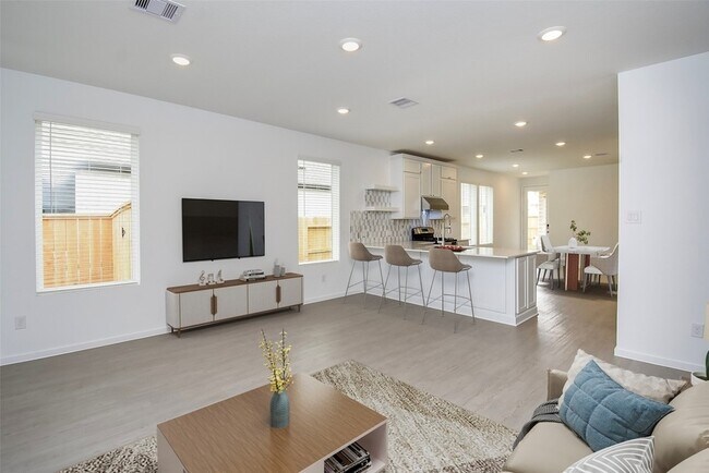 Foto del edificio - 6714 Iron Clover Dr