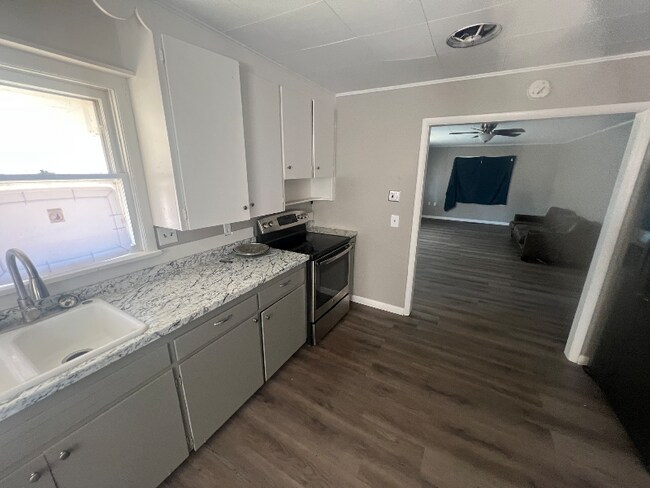 Foto del edificio - 1401 Chestnut Ave