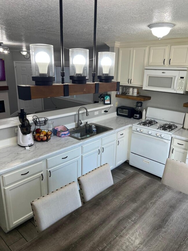 Foto del edificio - 9519 Chase Ranch Pl SW