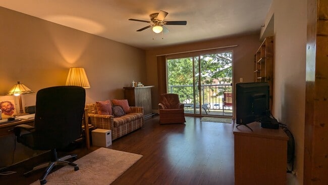 Building Photo - 1 Villa Verde Dr