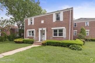 Building Photo - 317 Bath Ave