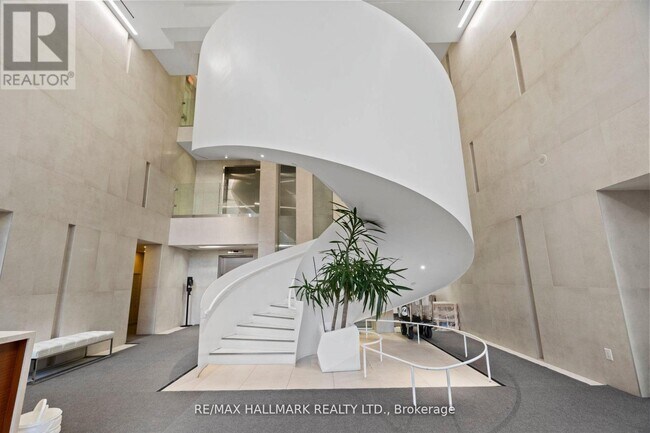 Photo du bâtiment - 170-170 Avenue Rd