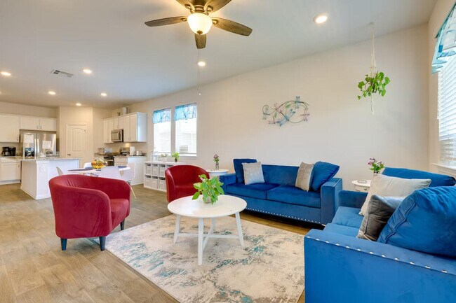 Building Photo - 145 Greenbelt Reservoir Pass