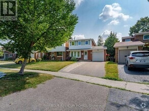 Building Photo - 74 Longford Crescent