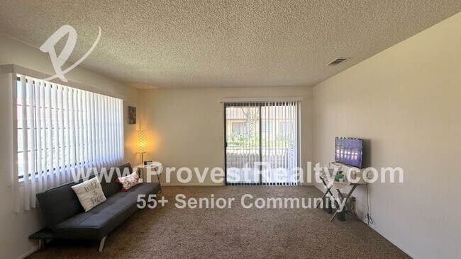 Building Photo - 19240 Cottonwood Dr