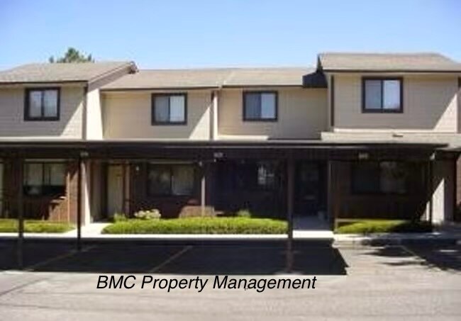 Foto principal - 2926 S Abbs Ln