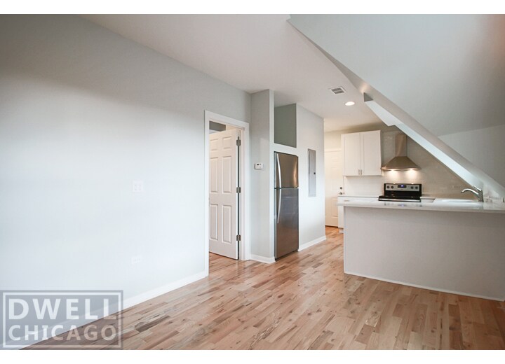 Primary Photo - 2731 W Saint Georges Ct