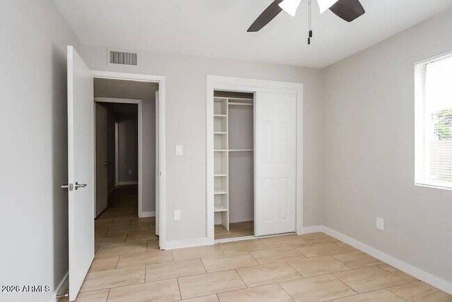 Foto del edificio - 2211 N 54th Ln