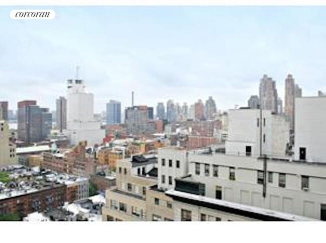 Building Photo - 350 W 50th St