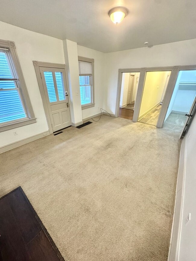 Building Photo - 1319 Northampton St