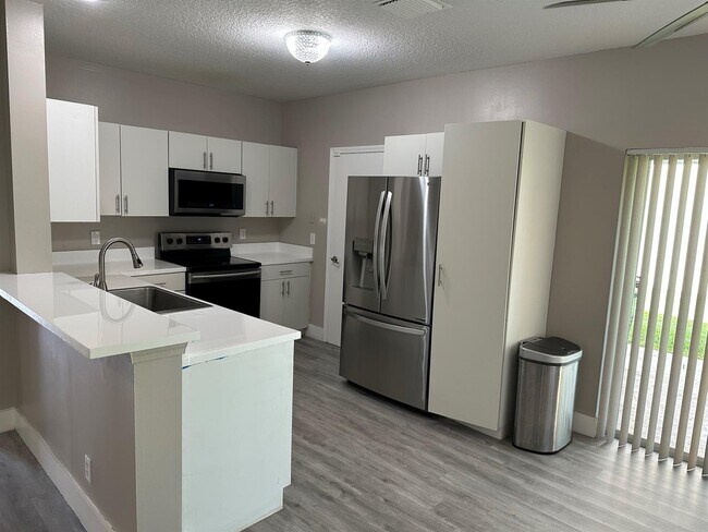 Foto del edificio - 9511 Stanley Ln