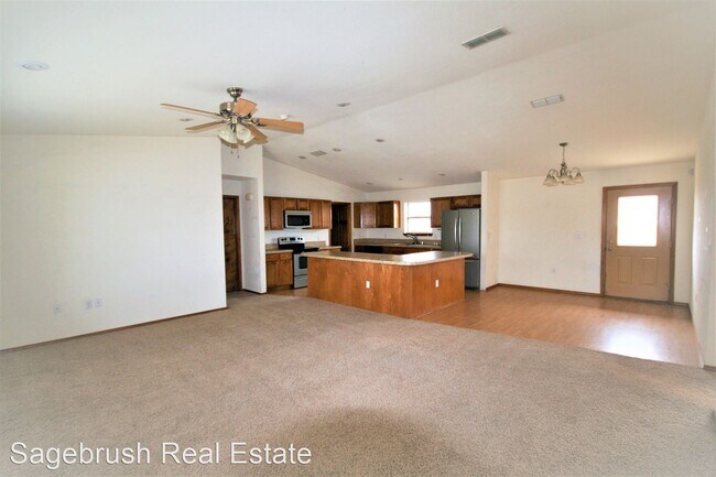 Foto del edificio - 3 br, 2 bath House - 3733 W. Brady Ave.