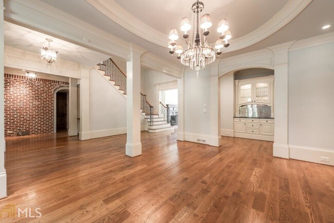 Building Photo - 892 Chattooga Trace