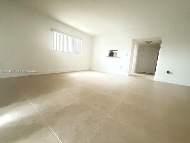 Foto del edificio - 7737 SW 88th St
