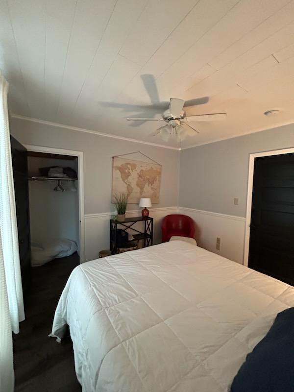 1013 S Madison St Unit Lower, Bloomington, IL 61701 Apartment for