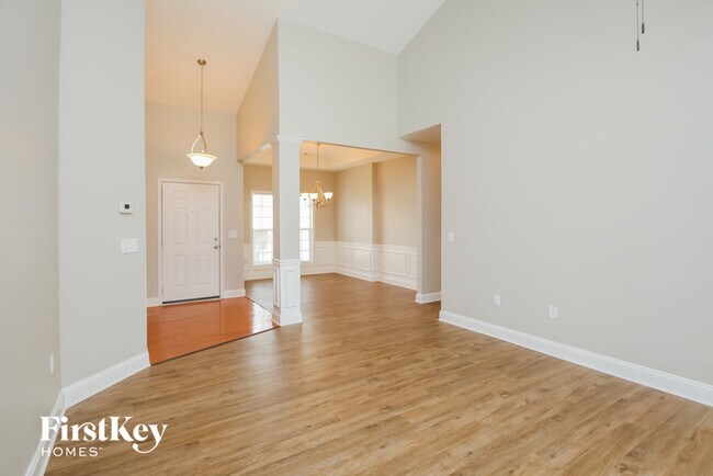 Building Photo - 449 Red Tail Rd