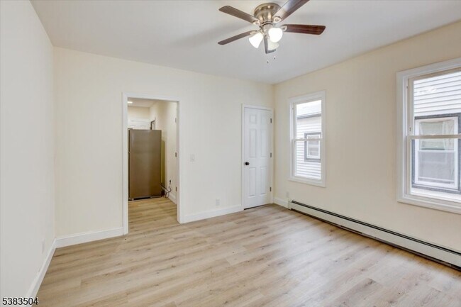 Foto del edificio - 546 Morris St