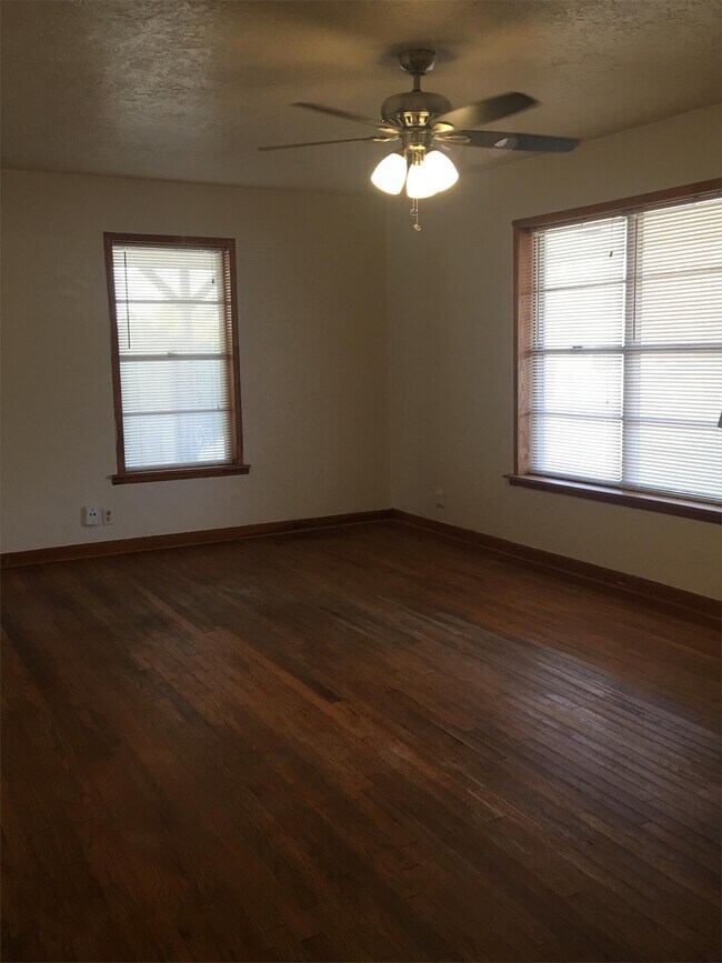 Foto del edificio - 3404 Garfield St