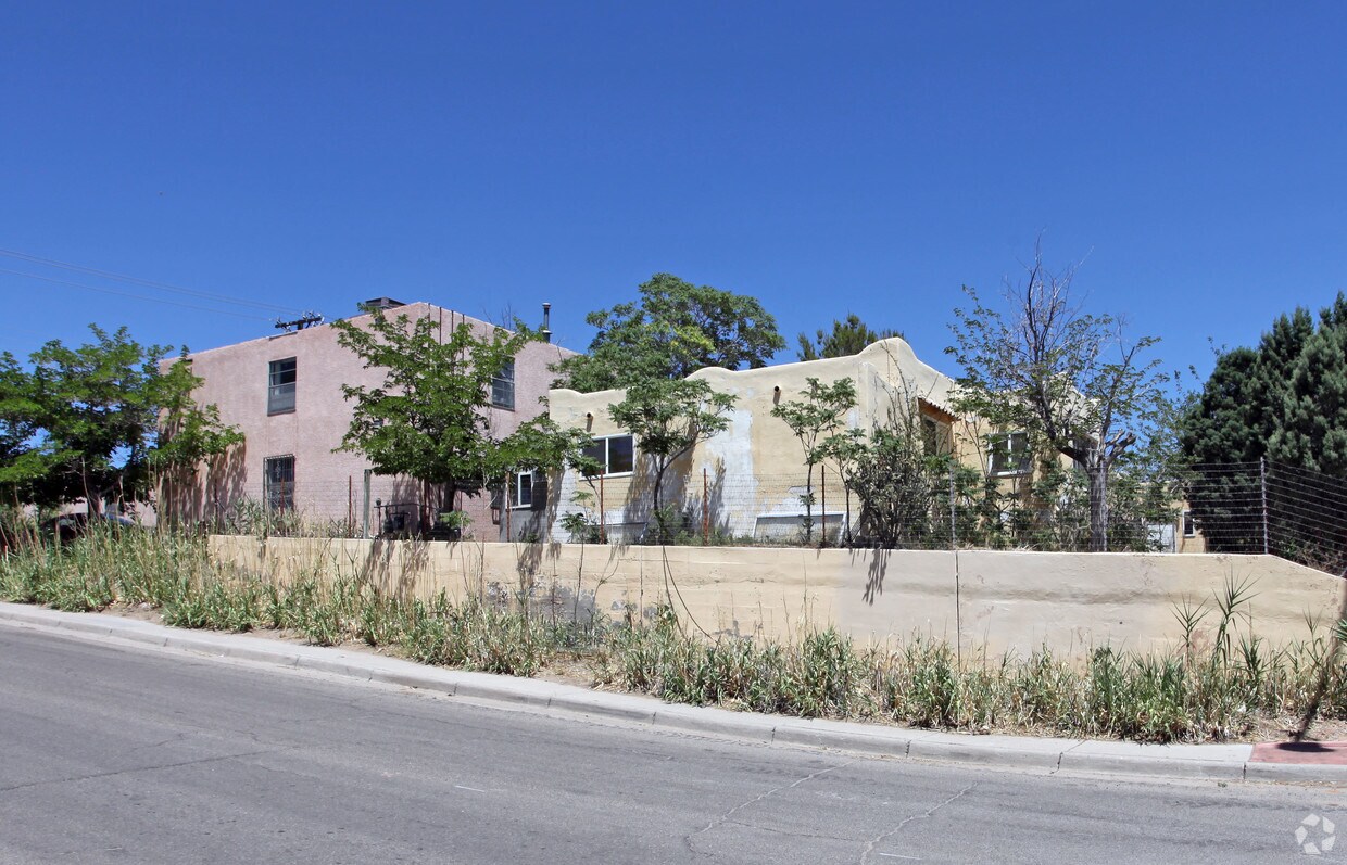 Primary Photo - 1301-1305 Coal Ave SE