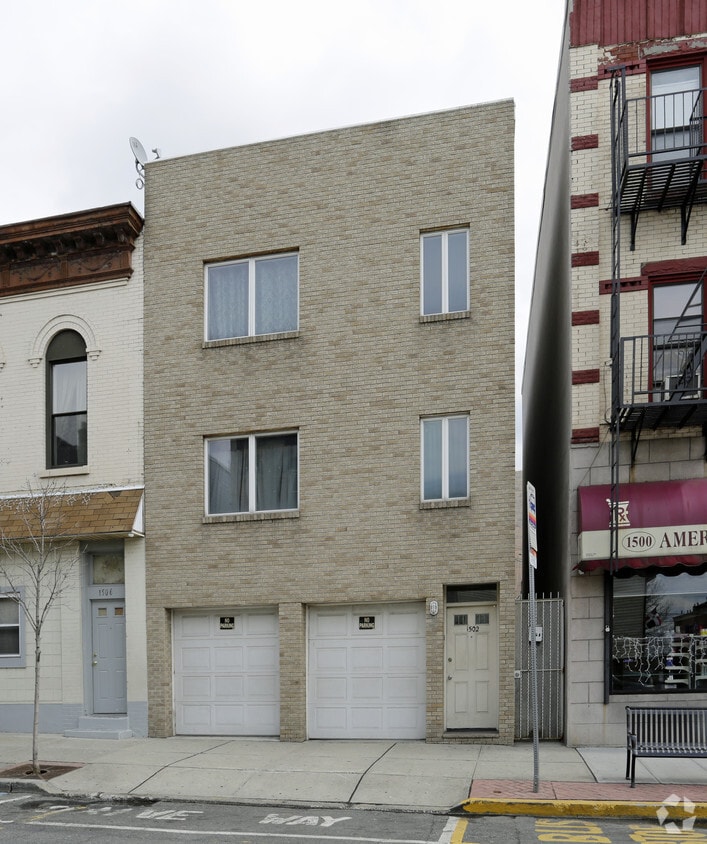 Foto del edificio - 1502 Summit Ave