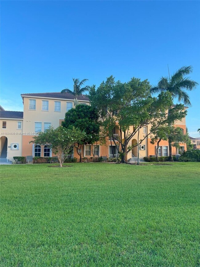 Foto del edificio - 10242 NW 7th St