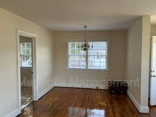 Foto del edificio - 1230 Dabney Dr