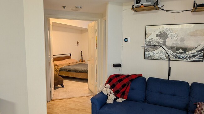 Foto del edificio - 4808 Moorland Ln