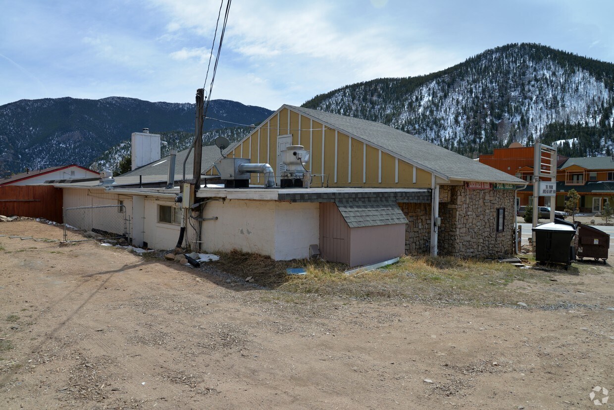 Building Photo - The Gold Dust