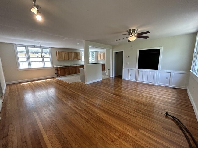 Photo - 297 Fife Dr House