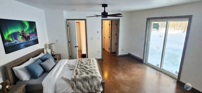 Foto del edificio - 2571 Old Mission Rd