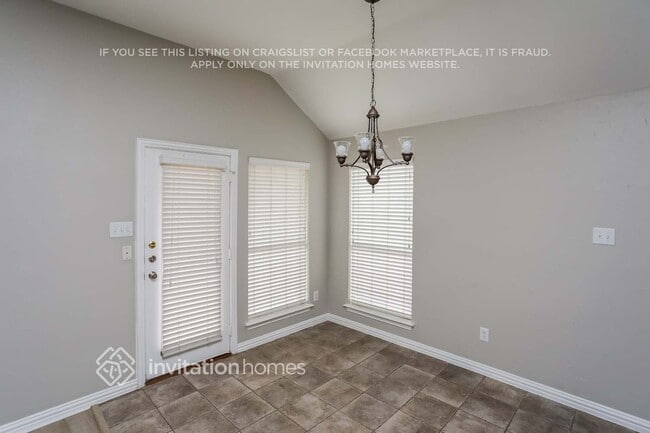 Building Photo - 1014 Spinnaker Dr