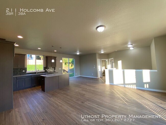 Building Photo - 211 Holcomb Ave