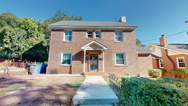 Building Photo - 1004 Belmont Ave