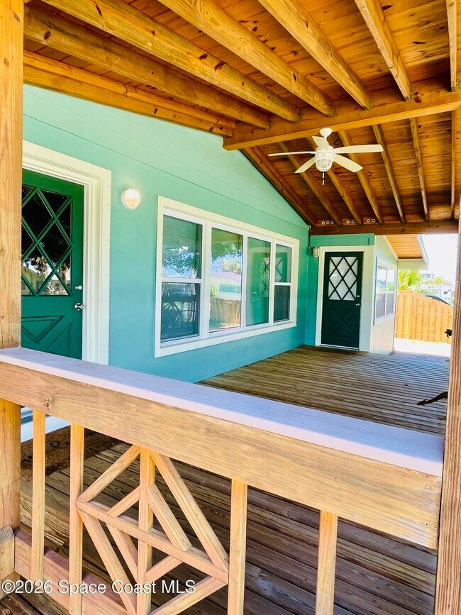 Foto del edificio - 7260 Blue Shore Rd