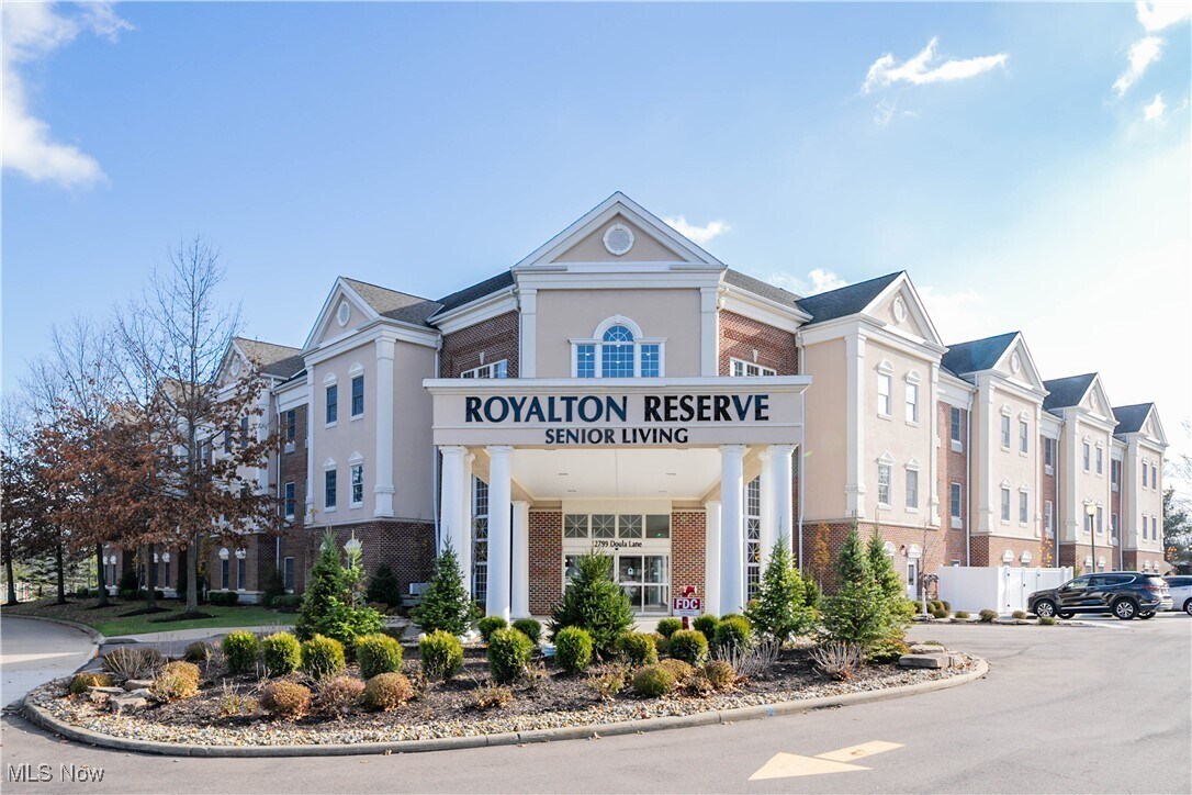 12799 Doula Ln North Royalton, OH 44133 – photo 1 of 37
