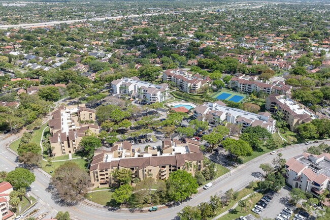 9135 SW 125th Ave - Contexto - Kenland Pointe Condo II