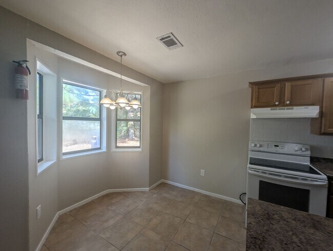 Foto del edificio - Quail Valley 3 Bedroom 2 bathroom